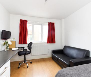 Studio to rent - Photo 3