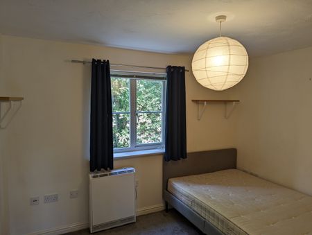 2 Bed Flat, New Cross, SE14 - Photo 3