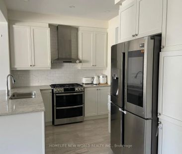 Condo Townhouse For Lease | N9235473 - Photo 1