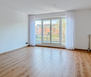 Renovierte 2-Zimmer-Wohnung mit Süd-West-Balkon auf dem beliebten T... - Foto 1
