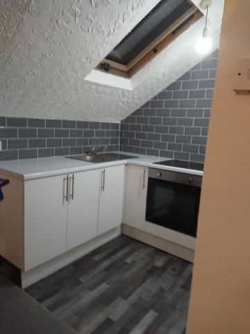 1 Bed Flat, Mexborough Avenue, LS7 - Photo 5