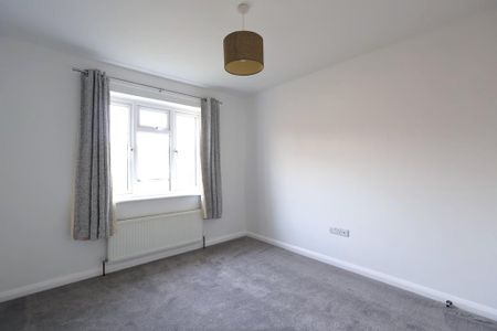 3 bedroom bungalow to rent - Photo 2