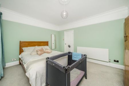 3 bedroom parking to rent - Photo 4