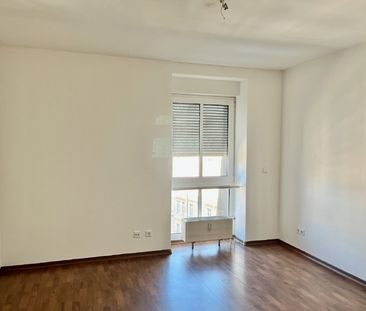 Lift - Wintergarten - Straßenbahn vor der Haustür! - Foto 2