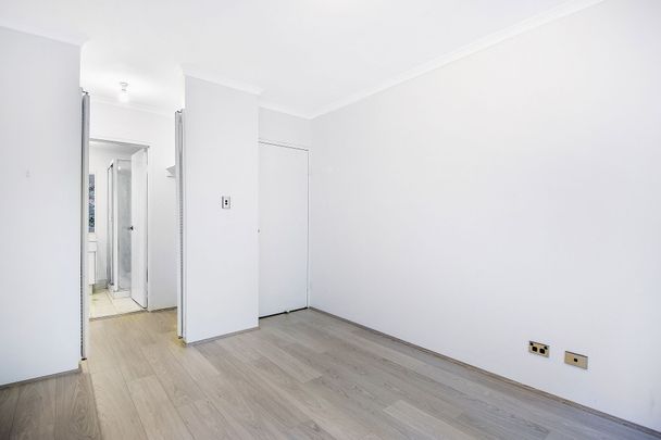 Updated Apartment with Gym & Pool Facilities - Photo 1