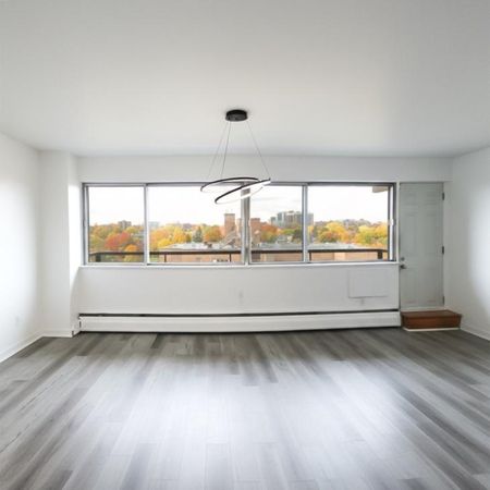 Appartement à louer - Montréal (Côte-des-Neiges/Notre-Dame-de-Grâce) (Côte-des-Neiges) Appartement à louer - Montréal (Côte-des-Neiges/Notre-Dame-de-Grâce) (Côte-des-Neiges) - Photo 3