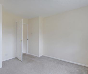 3 bedroom bungalow to rent - Photo 2