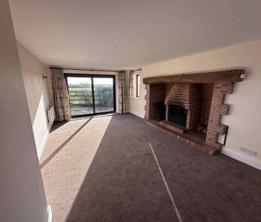 4 bedroom detached house to rent - Photo 1