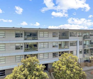 ***Welcome to apartment S4.04A in Revolucion Apartments.*** - Photo 2