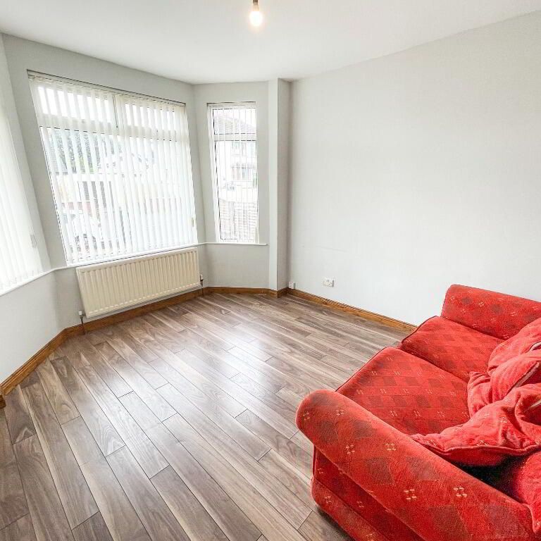 34 Warren Park, Lisburn, BT28 1LL - Photo 1