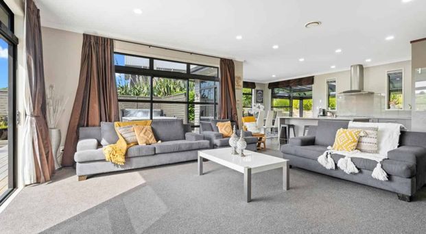 Great Lifestyle Living - Photo 1