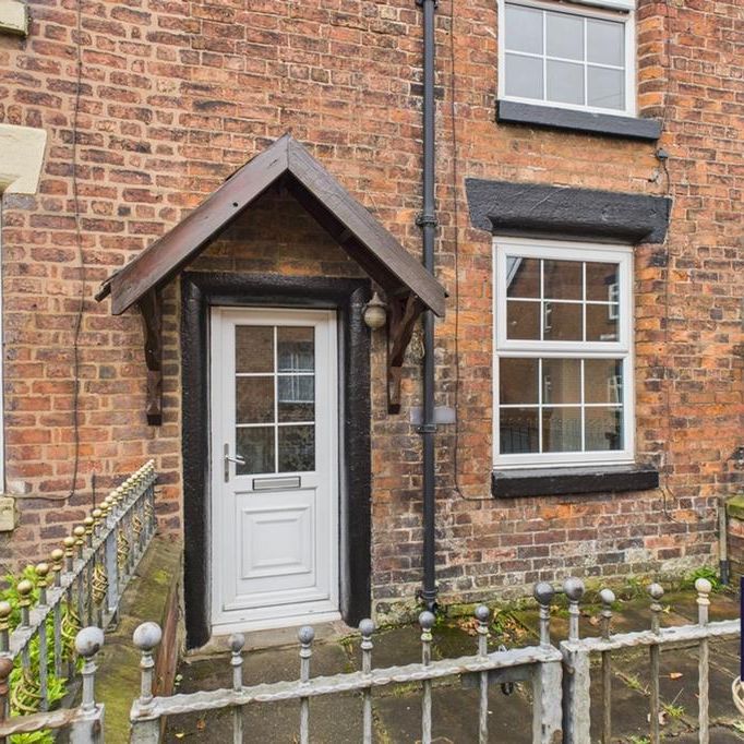 2 bedroom terraced house to rent - Photo 1