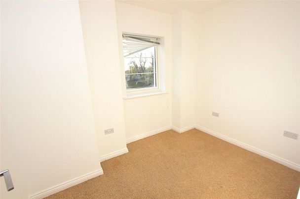 3 bedroom apartment to rent - Photo 1