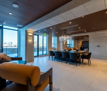 For Lease - 2075 King Road Unit# 537, King, Ontario - Photo 2