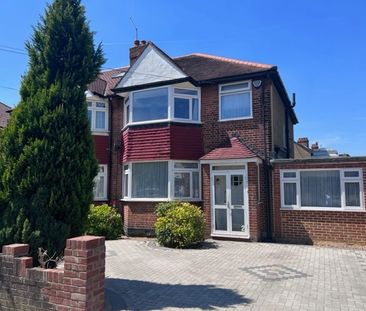 4 Bed Semi-Detached House, Mossville Gardens, SM4 - Photo 3