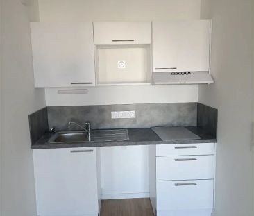Location appartement 2 pièces - 35.9m² à Laval (53000) - Photo 3