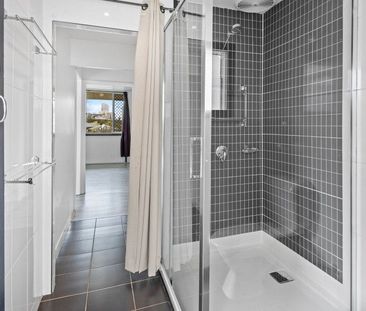 Apartment on the Nerang River - Photo 6