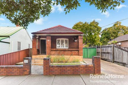 2 BEDROOM HOME IN THE HEART OF CAMPSIE! - Photo 4