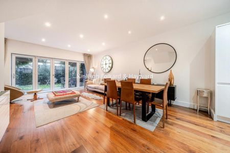 3 bedroom end of terrace house to rent - Photo 3