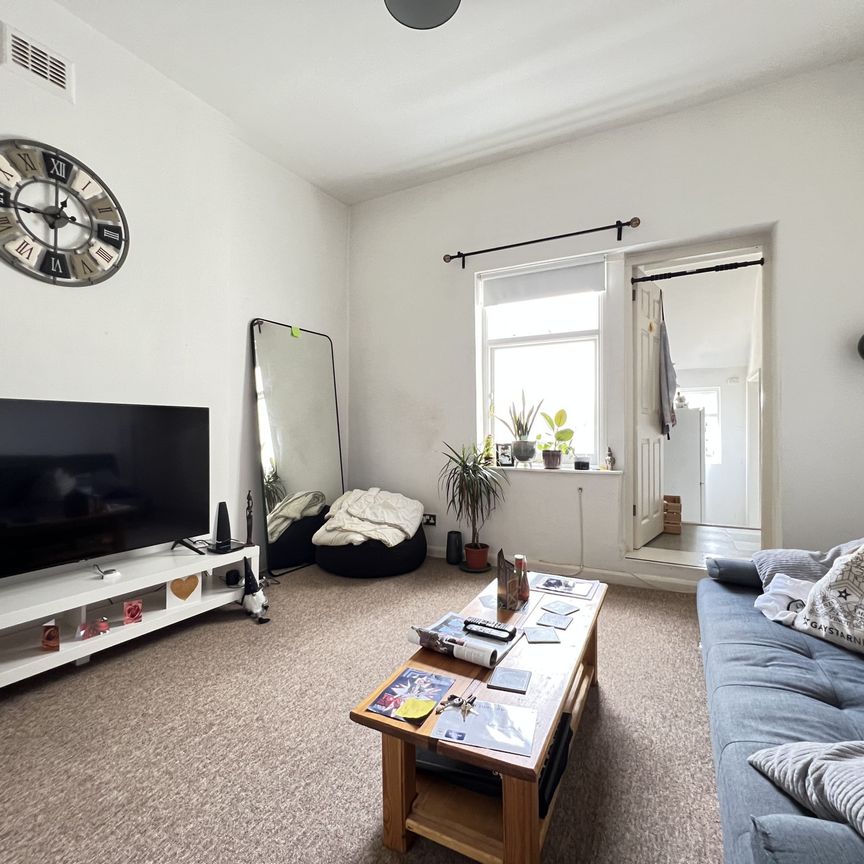 Rosendale Road, London, SE21 - Photo 1