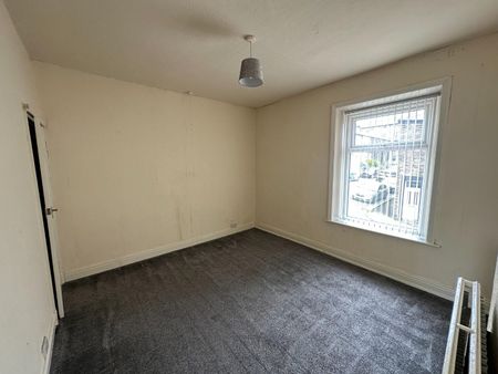 Chapel Street, Colne - Photo 4