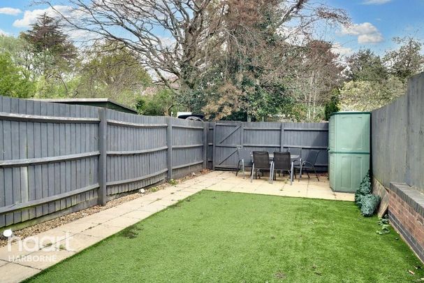 3 bedroom terraced house to rent - Photo 1