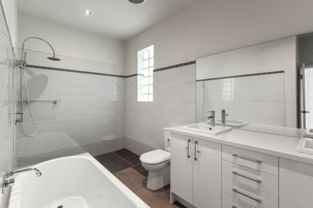 For inspection please email Katie- kpickering@hodges.com.au - Photo 4