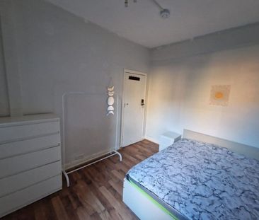 Room in a Shared House, Clinton Road, N15 - Photo 4