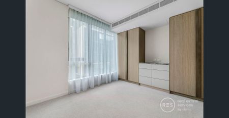 Stylish East-Facing 2-Bedroom Apartment: Modern Design with Comfortable Living - Photo 4