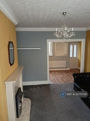 3 bedroom terraced house to rent - Photo 1