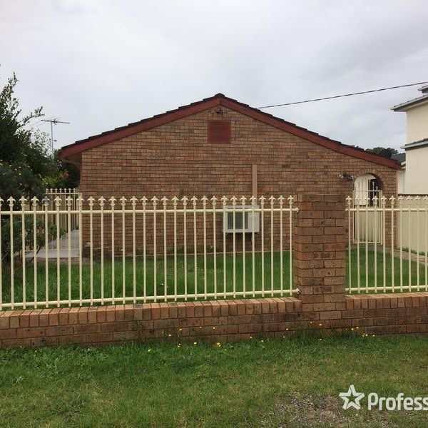 31 Earl Street, Canley Heights NSW 2166 - Photo 1