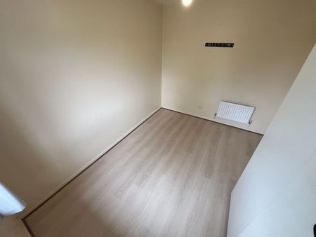 Linden Drive - Photo 2