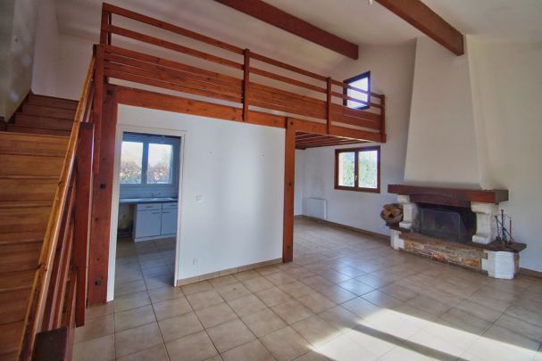 Maison à louer 5 pièce(s) 136M² avec jardin d'environ 900m² - Photo 1