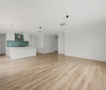 Modern and low maintenance Living - Photo 4