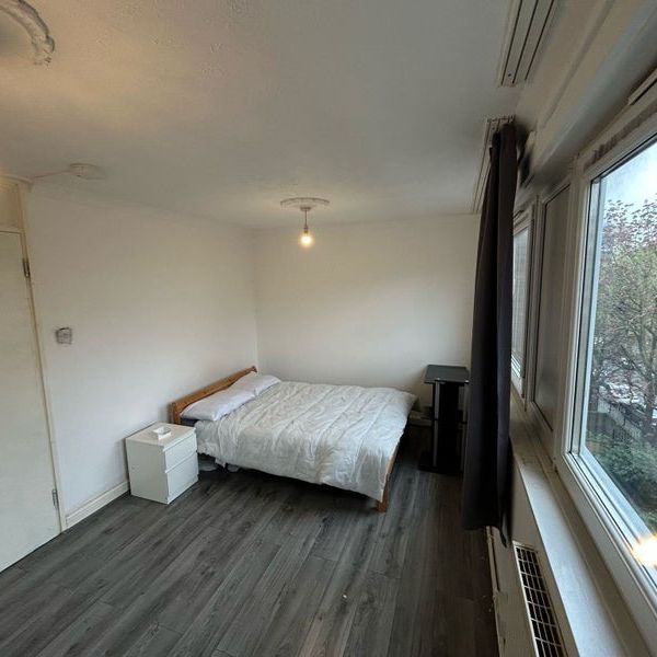 Room in a Shared Flat, Whytlaw House, E3 - Photo 1