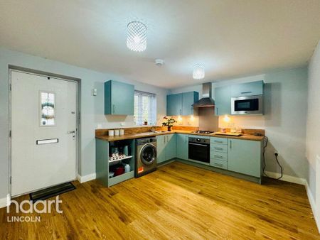 3 bedroom semi-detached house to rent - Photo 4