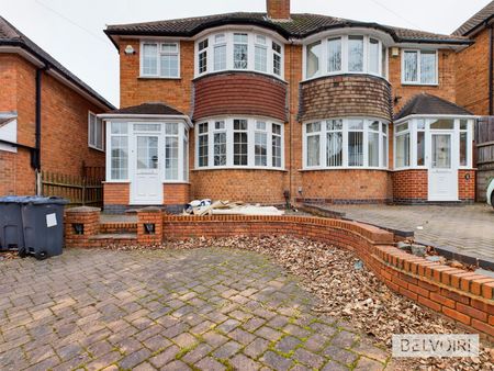 Semi-detached house to rent on - Photo 3