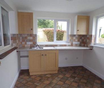 3 bedroom detached house to rent - Photo 4