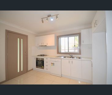 6A Futura Place, Toongabbie, NSW 2146 - Photo 4