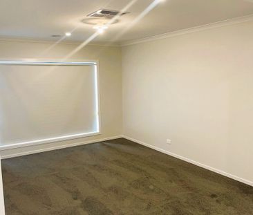 A Home That Speaks Comfort and Style! - Photo 4