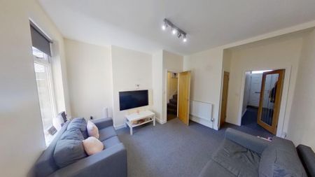 4 bedroom house to rent - Photo 2