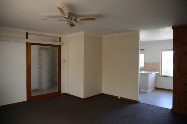 17 Hicks Way, Hillarys, WA 6025 - Photo 1