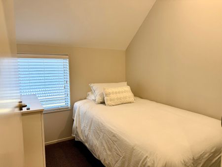 Merivale, 3 bedrooms - Photo 5