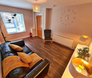 Ensuite Room 3, 361 Donegall Rd, Belfast, BT12 6FQ - Photo 2