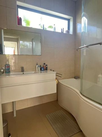 Private & Modern 2-Bedy - Photo 2