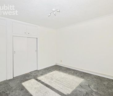 2 bedroom maisonette to rent - Photo 2