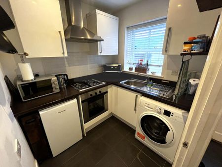 1 bedroom detached house to rent - Photo 5