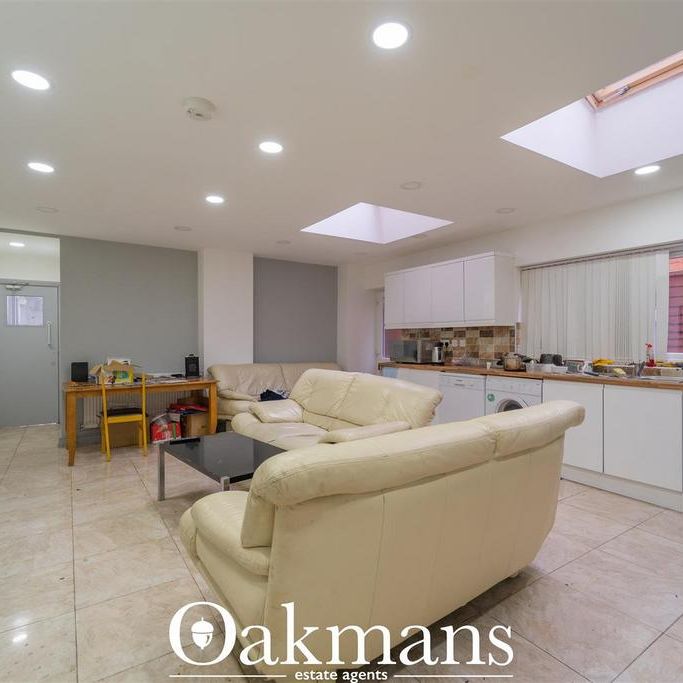 9 bedroom house to rent - Photo 1