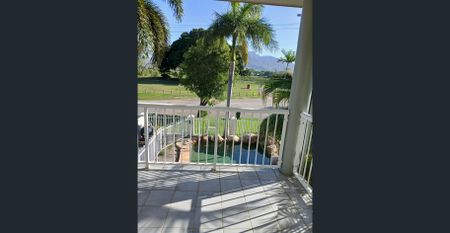 2 bedroom townhouse available immediately! - Photo 2