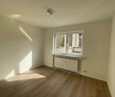 Mooi, totaal gerenoveerd instapklaar appartement met 2 slaapkamers, garagebox - Foto 4